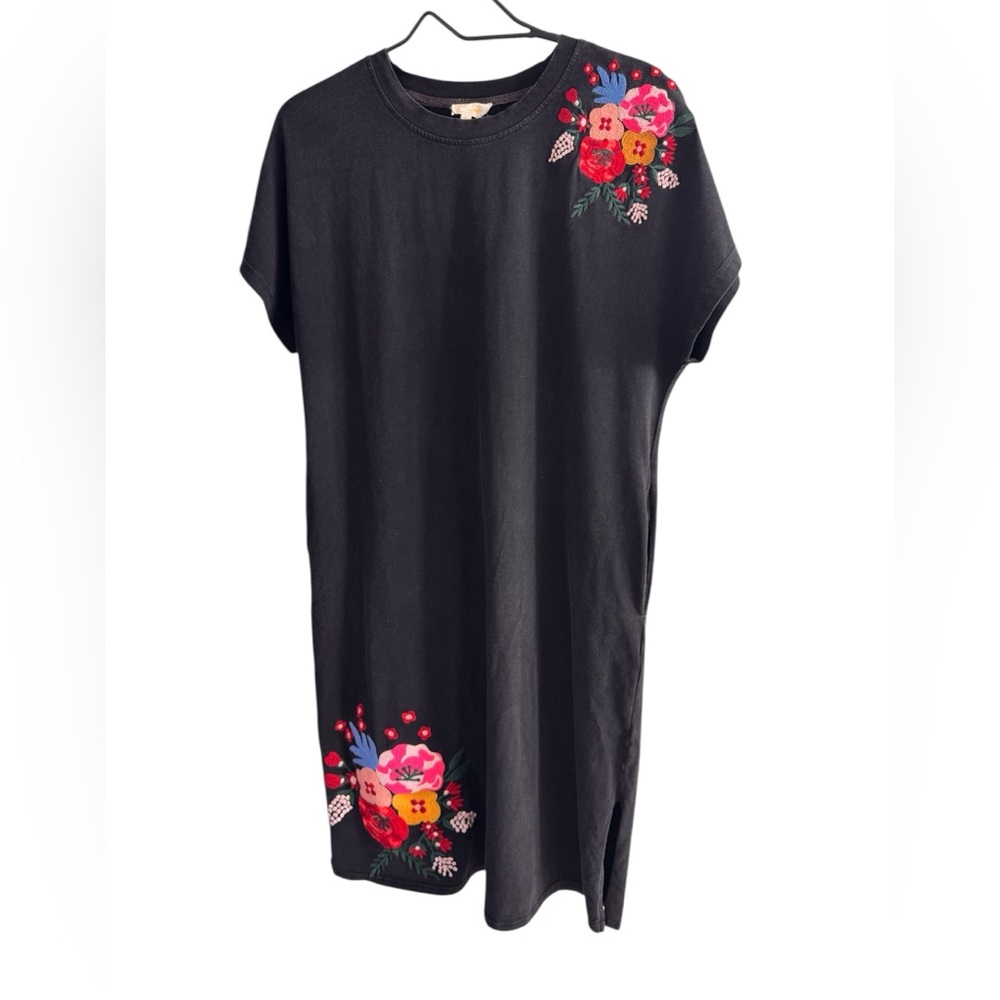 Floral Embroidered Black Maxi Dress